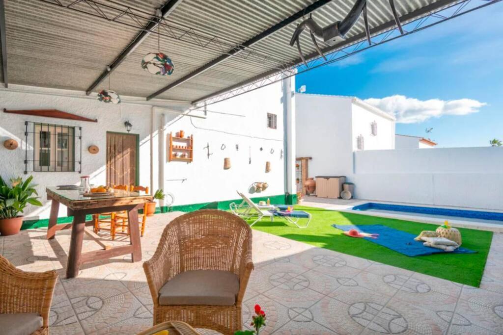 Villa Zalea Real -Super Ideal Grupos, Piscina ! Писара Екстериор снимка